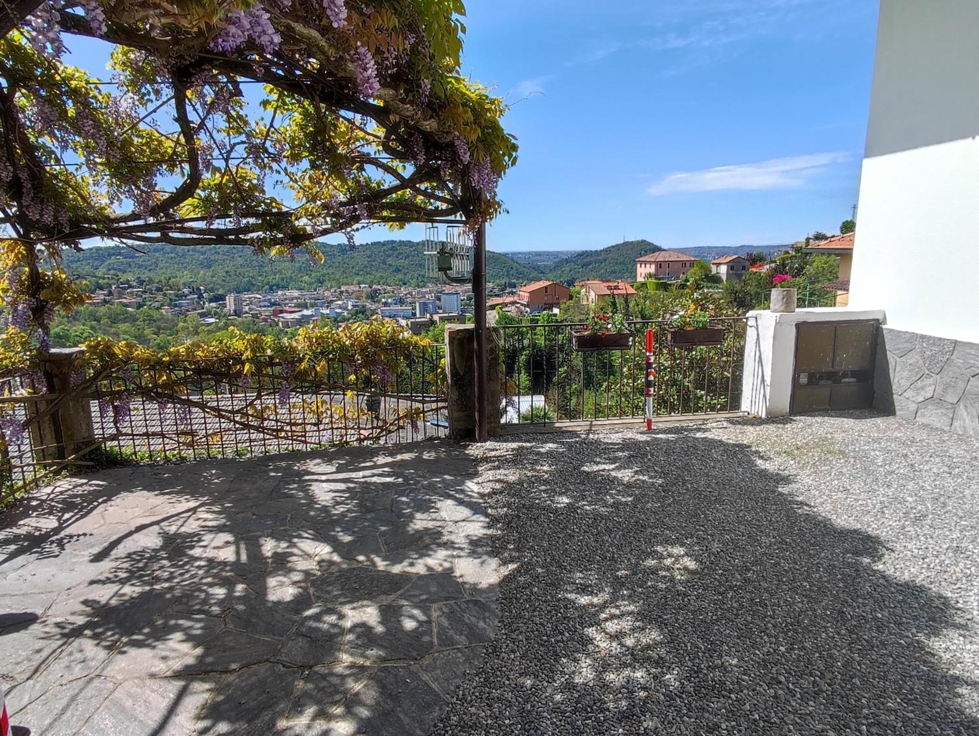Villa Antonella, App. Vittoria Tavernerio Экстерьер фото